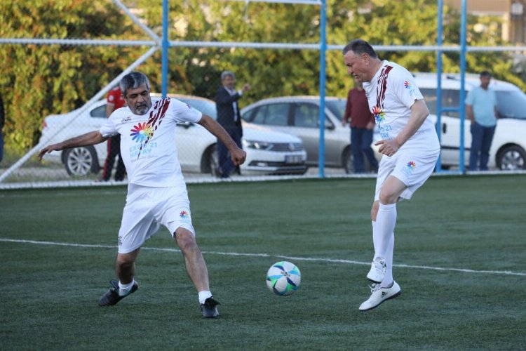Hatay’da futbol şöleni başladı