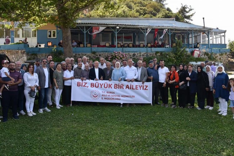 Bursa’da huzurevinde yaşayan babalar ‘Gençlik Kampı’nda buluştu
