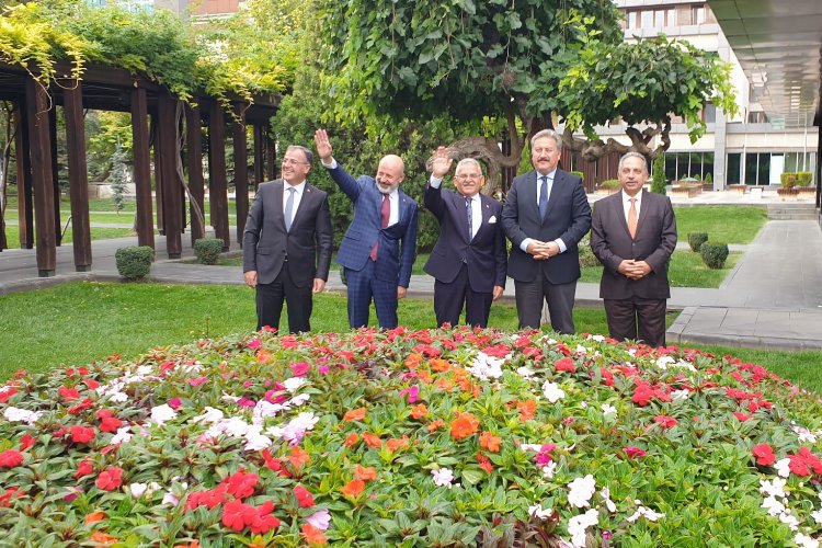 Kayseri’de hafta ‘istişare’ ile başladı