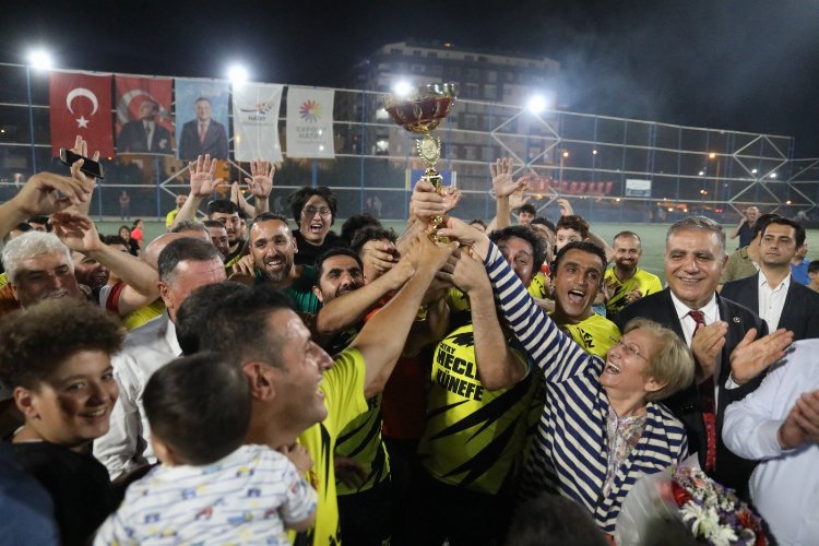 Erhan Aksay’da final belli oldu