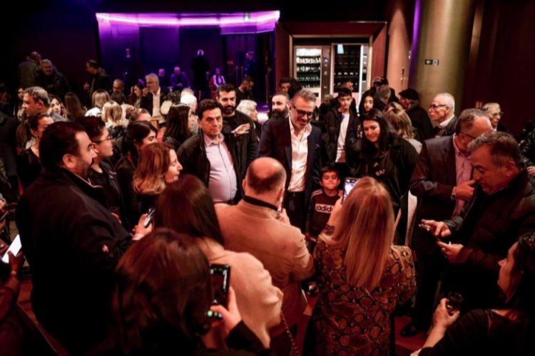 ‘Elif Ana’ Paris’te vizyona girdi