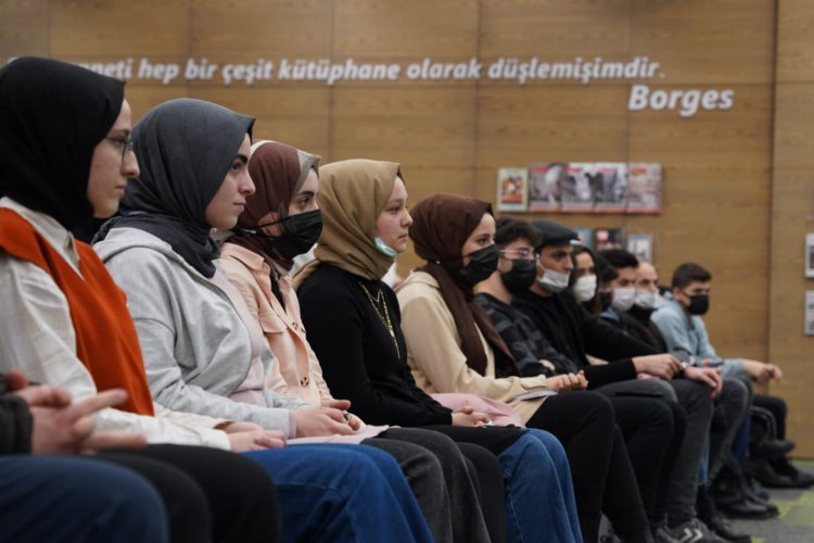 Bursa Yıldırımlı kitapseverlere ‘Kitap okuma kulübü’