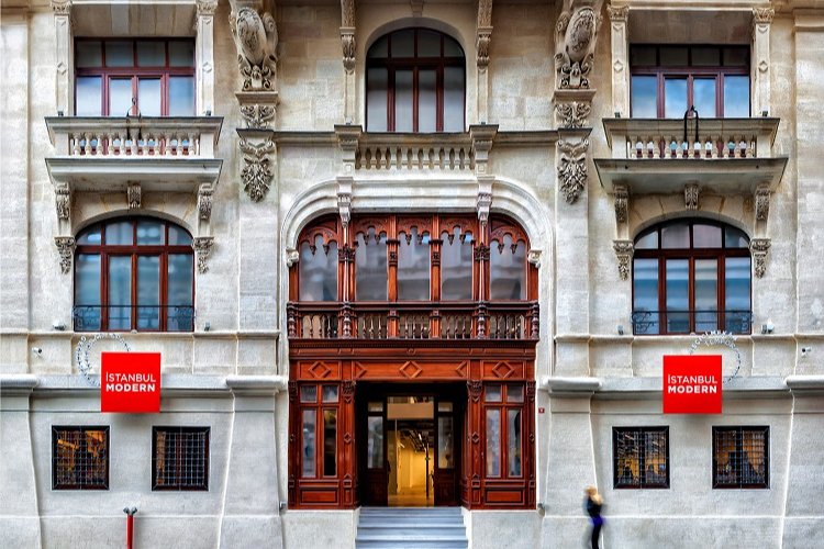 İstanbul Modern’den Beyoğlu’na veda