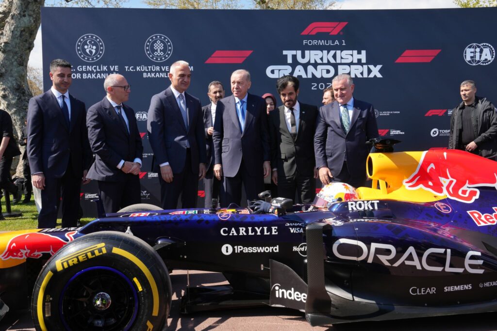 Formula 1 Türkiye’ye Geri Dönüyor: İstanbul Park 2027’den İtibaren Takvimde