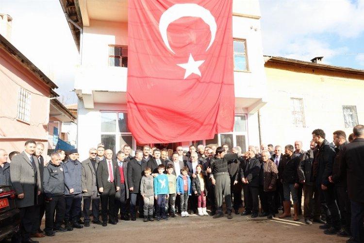 Memduh Büyükkılıç’a hizmet teşekkürü