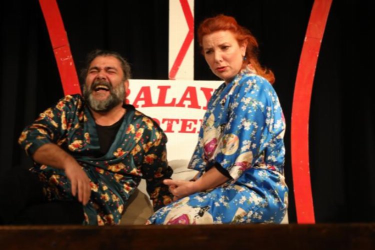 ‘Aşk 1 Şey Değildir’ 14 Şubat’a özel Mudanya’da sahnelendi