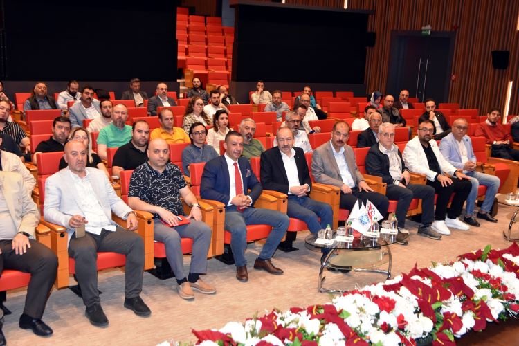 Başkan Gülsoy: Kurumsallaşmayan ve markalaşmayan şirketlerin yaşama şansı yok