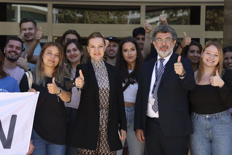 Avrupalı öğrenciler Dokuz Eylül’de oryantasyonda