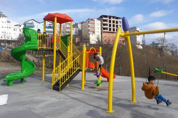 Ordu Büyükşehir’den ilçelere 135 adet çocuk oyun parkı