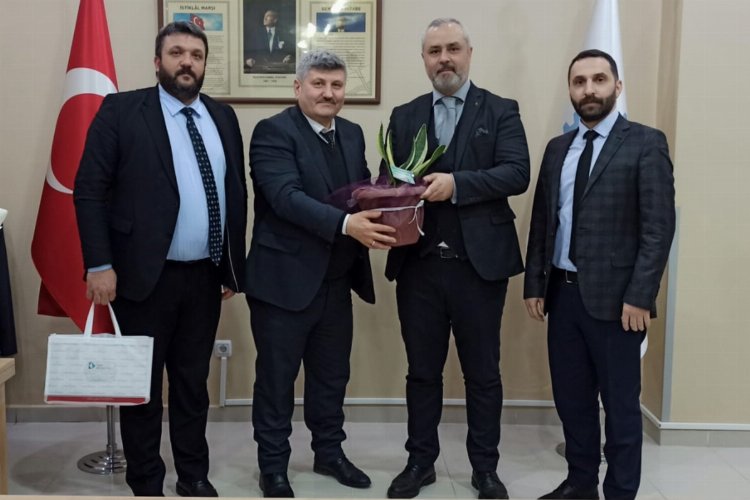 Kocaeli’nde İzmitli esnaflardan Hürriyet’e ziyaret