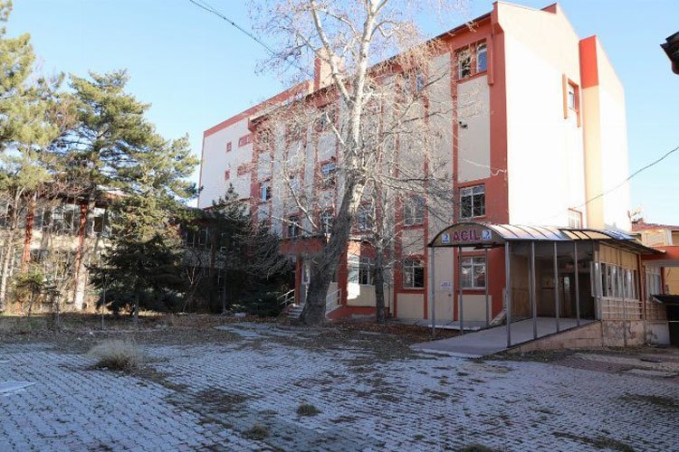 Niğde Bor’da tarihi ek bina ‘aile sağlığı’na dönüşüyor