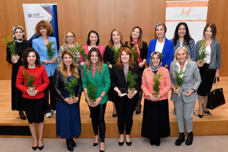 Başkan Tekin, başarıya ulaşan ‘100 kadın lider’ arasında