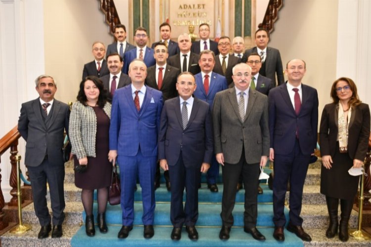 Bozdağ: “Türk yargısının yıpratılmasına fırsat vermeyeceğiz”