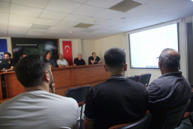Kocaeli’nde yeni Emniyet binasına yaya üst geçidi ve durak cebi