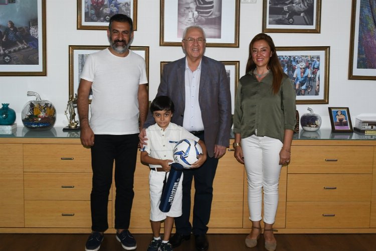 İzmir Karabağlar’da kendi küçük, projesi büyük!