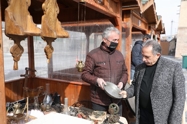 Kayseri Talas’ta antika pazarı heyecanı