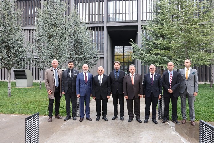 Memduh Büyükkılıç’tan rektörlere ziyaret