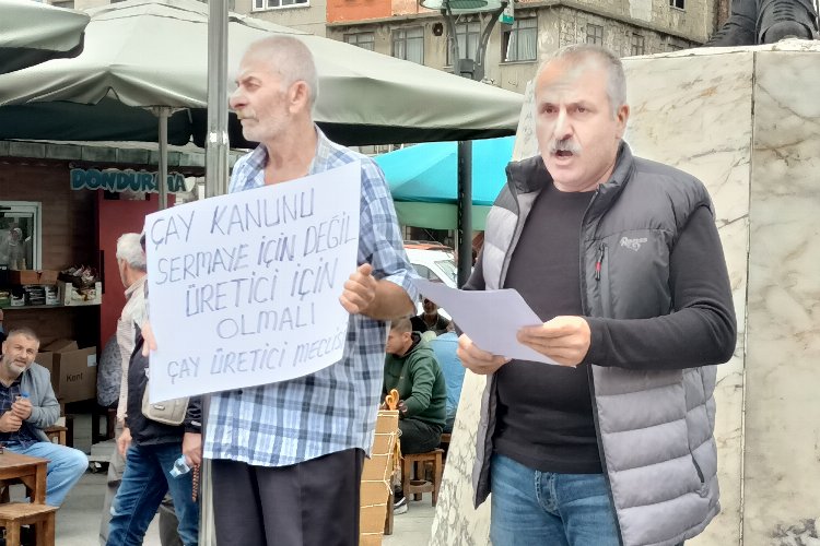 Rize Pazar’da ‘çay kanunu’ protestosu