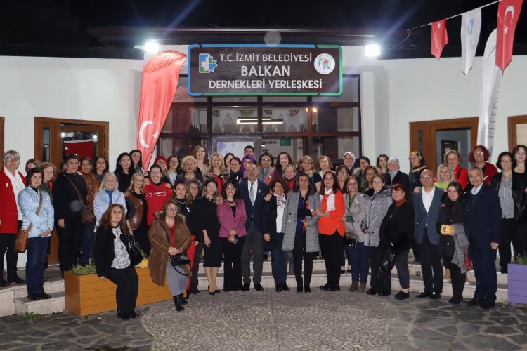 İzmit’te Balkan Dernekleri Yerleşkesi’nde ‘Kadın Hakları’ konuşuldu