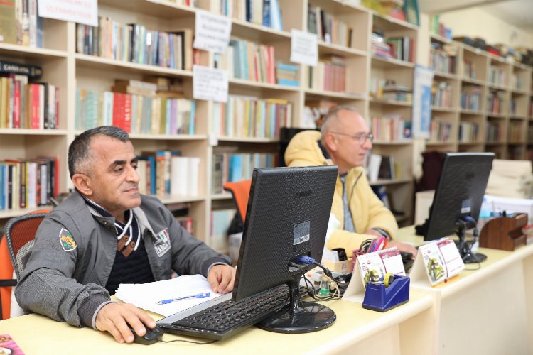 Didim Belediyesi Kütüphanesi 7’den 70’e herkese okumayı sevdiriyor