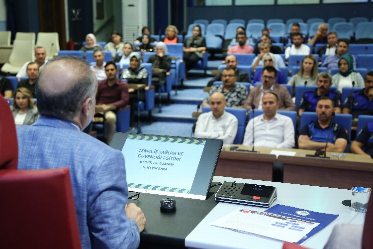 Kayseri Büyükşehir’den hizmet içi eğitim