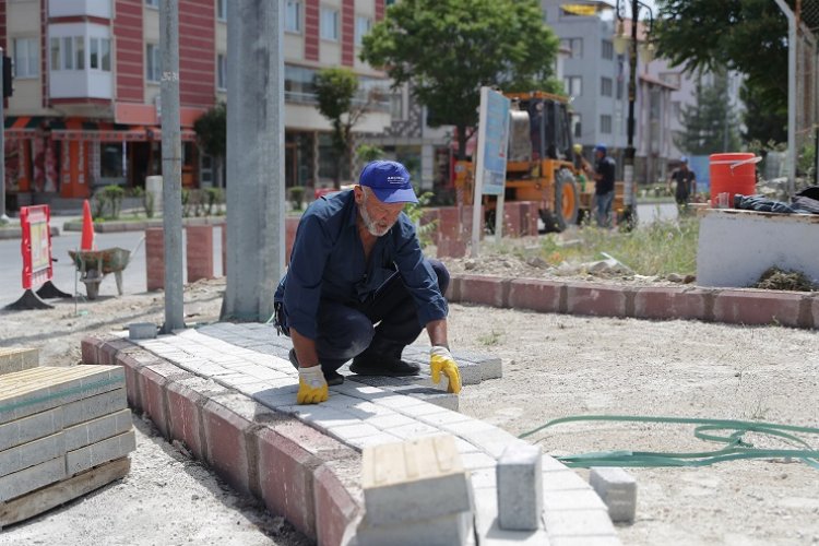 Kütahya FSM’de kaldırım çalışması sürüyor