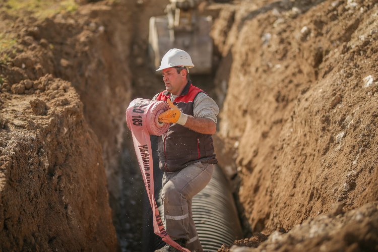 Kütahya’da yağmur suyu hattı çalışmaları devam ediyor