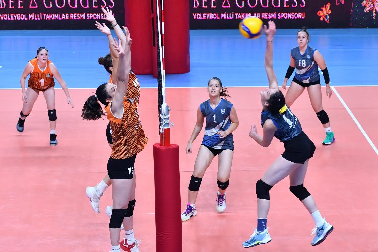 ABB’li Kadın Voleybol Takımı galibiyetle başladı