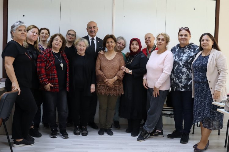 İzmit Kent Konseyi kadınlarından ‘Mutlu’ seminer