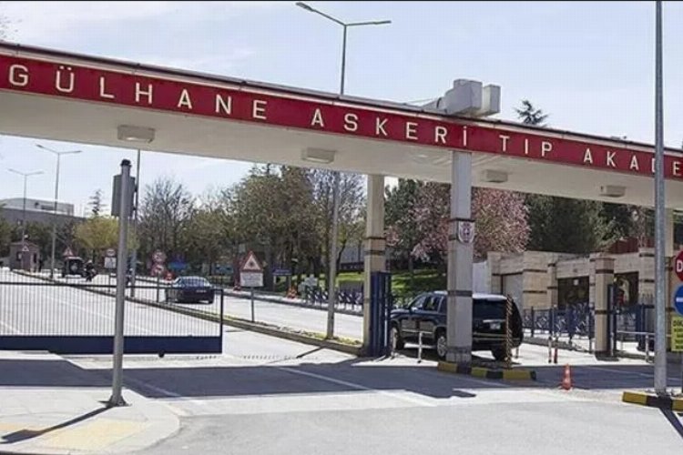 “Askeri hastaneler tez elden açılmalı”