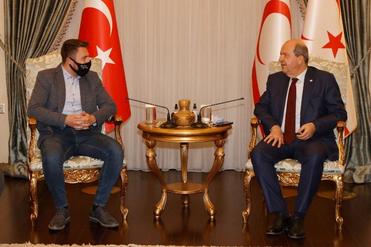 KKTC Cumhurbaşkanı Tatar, Futbolcular Derneği’ni kabul etti
