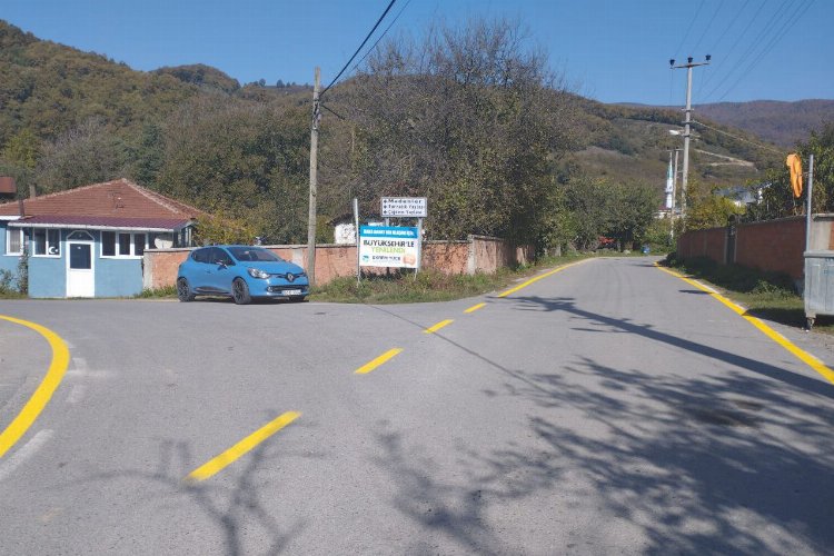Sakarya’da yol çizgileri ile ulaşım daha güvenli