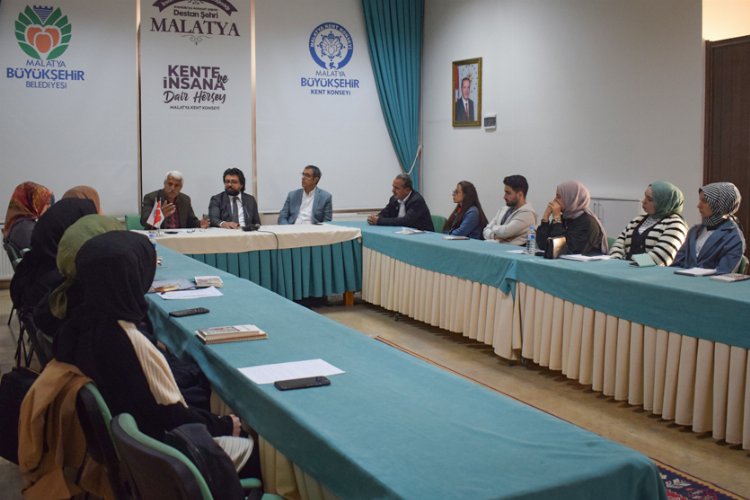 Malatya’da gençler tahlille ‘yeni ufuklar’ kazanıyor