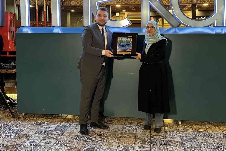 Üsküdar Belediyesi’nden buluşma sergisi