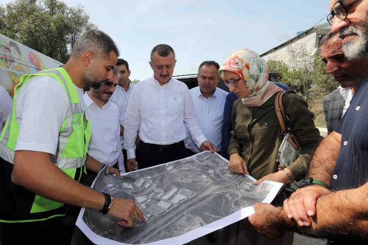 Kocaeli’de cadde ve yol çalışmalarına yakın mercek