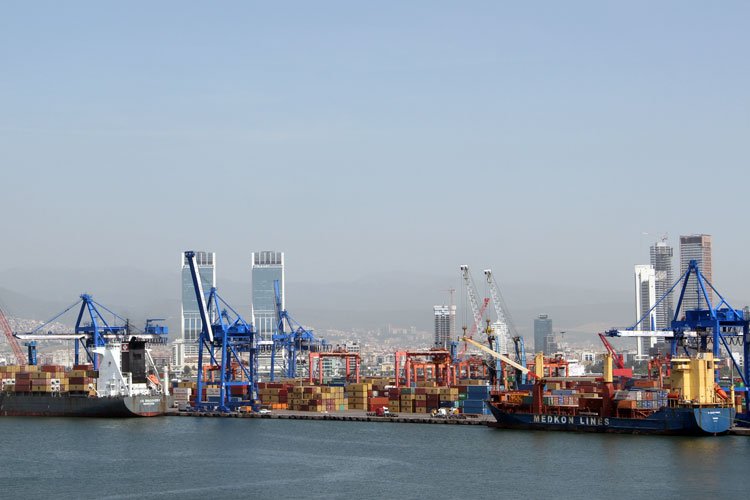 Ege’nin yıllık ihracatı 17 milyar dolara koşuyor