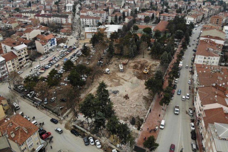 Bursa Yenişehir’in meydanı örnek olacak