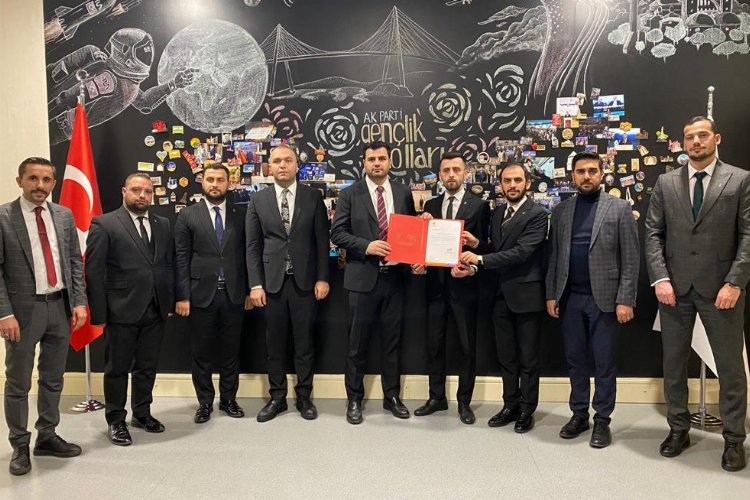 Bursa Yıldırım’da ‘AK Gençlik’ Maviçiçek’e emanet