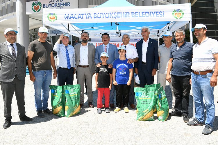 Malatya’da silajlık mısır tohumu dağıtıldı