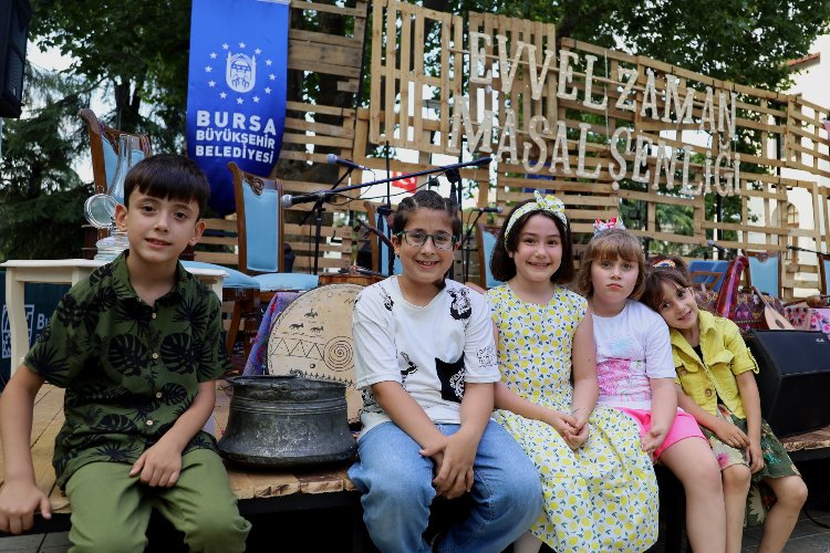 Bursa’da masal dünyasına renkli yolculuk