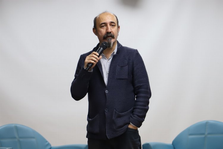 Bursa’da genç iletişimciler sordu, gazeteci Mehmet Ali Ekmekçi yanıtladı
