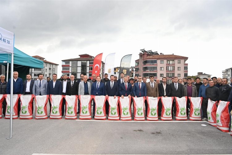 Balıkesir Büyükşehir’den üreticiye süt otu desteği