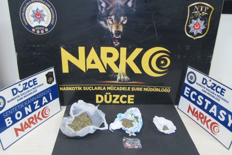 Düzce’de 3 uyuşturucu taciri yakalandı
