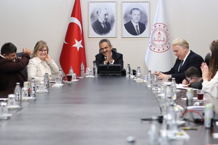 Milli Eğitim’de Bakan Özer’in ‘özel’ misafirleri