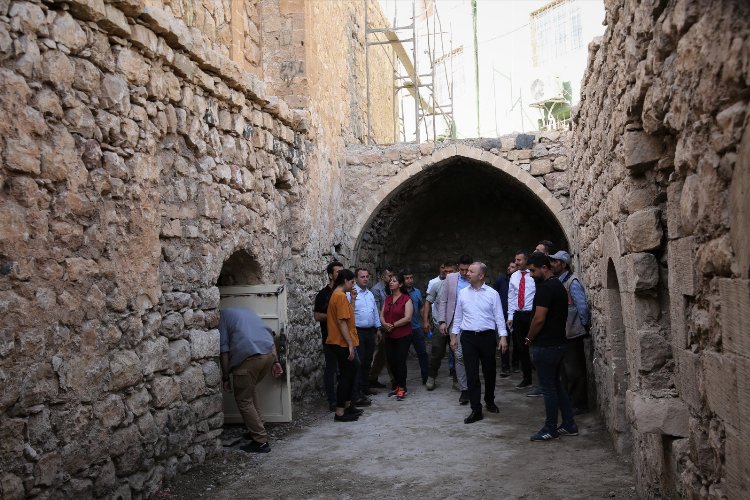 Mardin Derik’te projeler tam gaz sürüyor