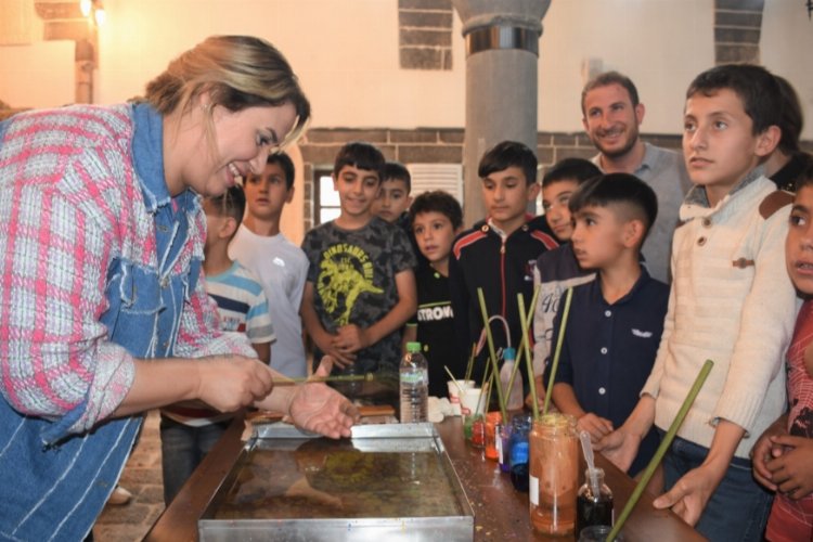 Diyarbakır’ın Bilgievi’nden Ebru Atölyesi’ne gezi