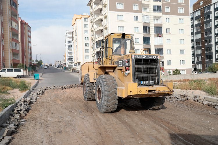 Nevşehir Cevher Dudayev’de asfalt çalışması