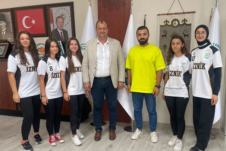 Bursa’da İznikli sporcular Barcelona yolcusu
