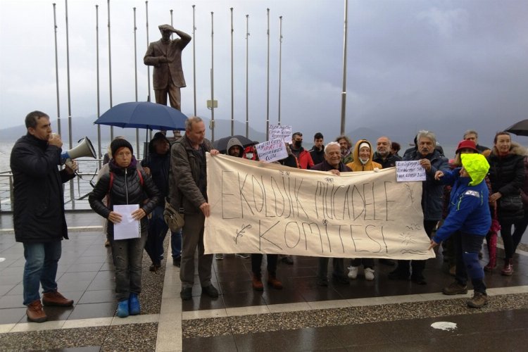 Muğla Marmaris’te Kent Konseyi’nden ‘yönetmelik’ protestosu