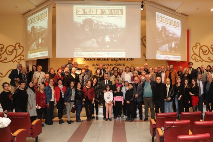 Ata’nın İzmit’ten son uğurlanışına ‘Zor Veda’